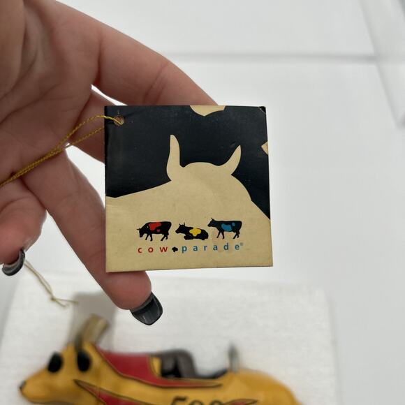COW PARADE The UDDER 500 Race Car Flames Westland Gift 2006 Tag & Box #7728 👀👇 - Picture 8 of 16